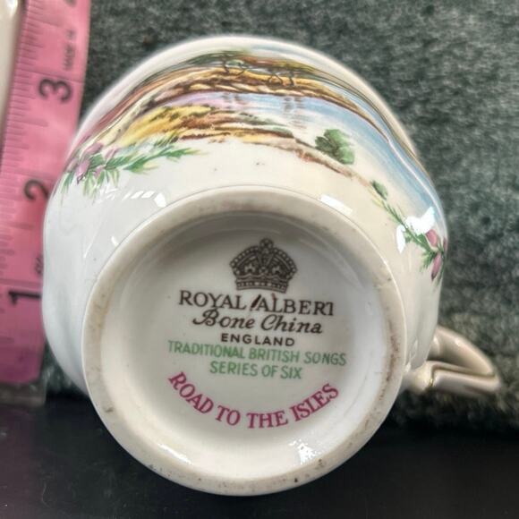 1950s ROYAL ALBERT Bone China Set Cup & Saucer - Picture 10 of 12